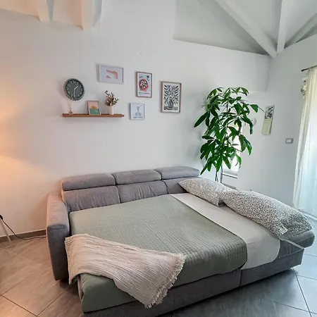 La Casa Piculina, Bilocale In Centro Storico * Chivasso